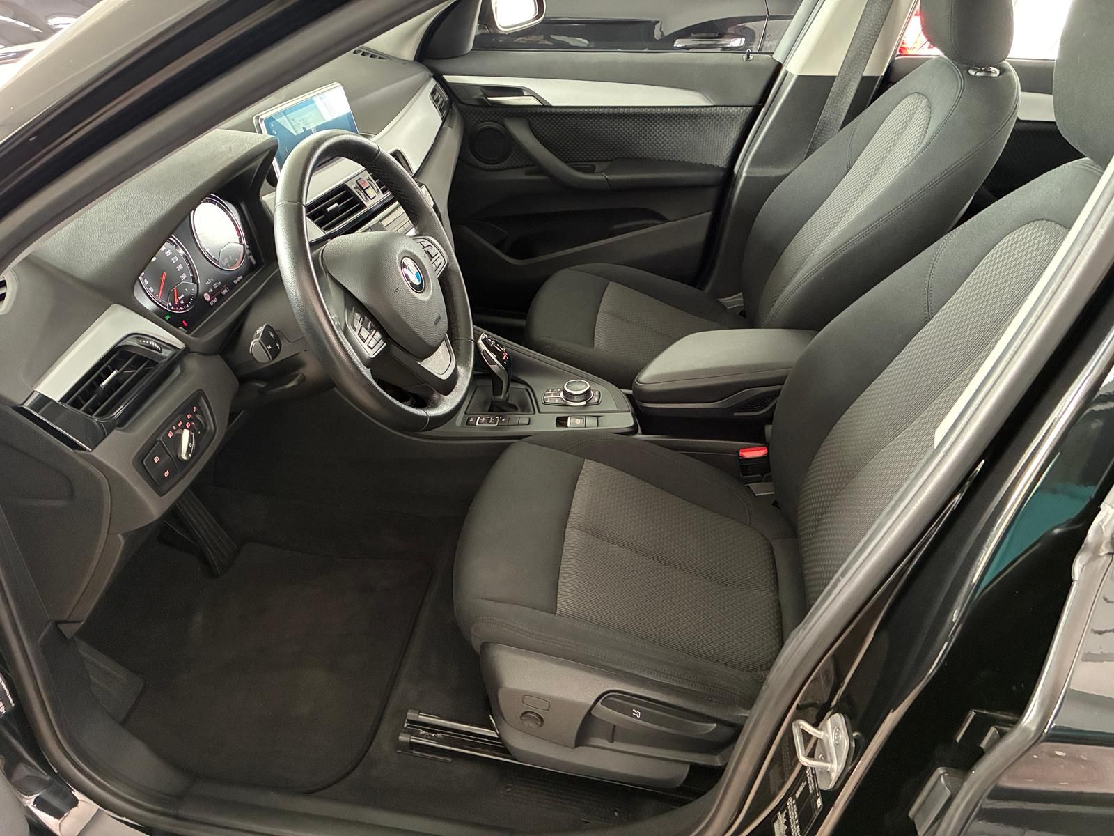 BMW X1 sDrive 18 d Advantage LED NAVI PDC SHZ AHK foto 22