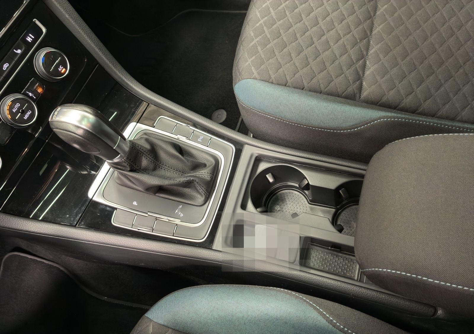 Volkswagen Golf 1.5 TSI DSG IQ.DRIVE PANO NAVI ACC PDC+ PRI foto 12