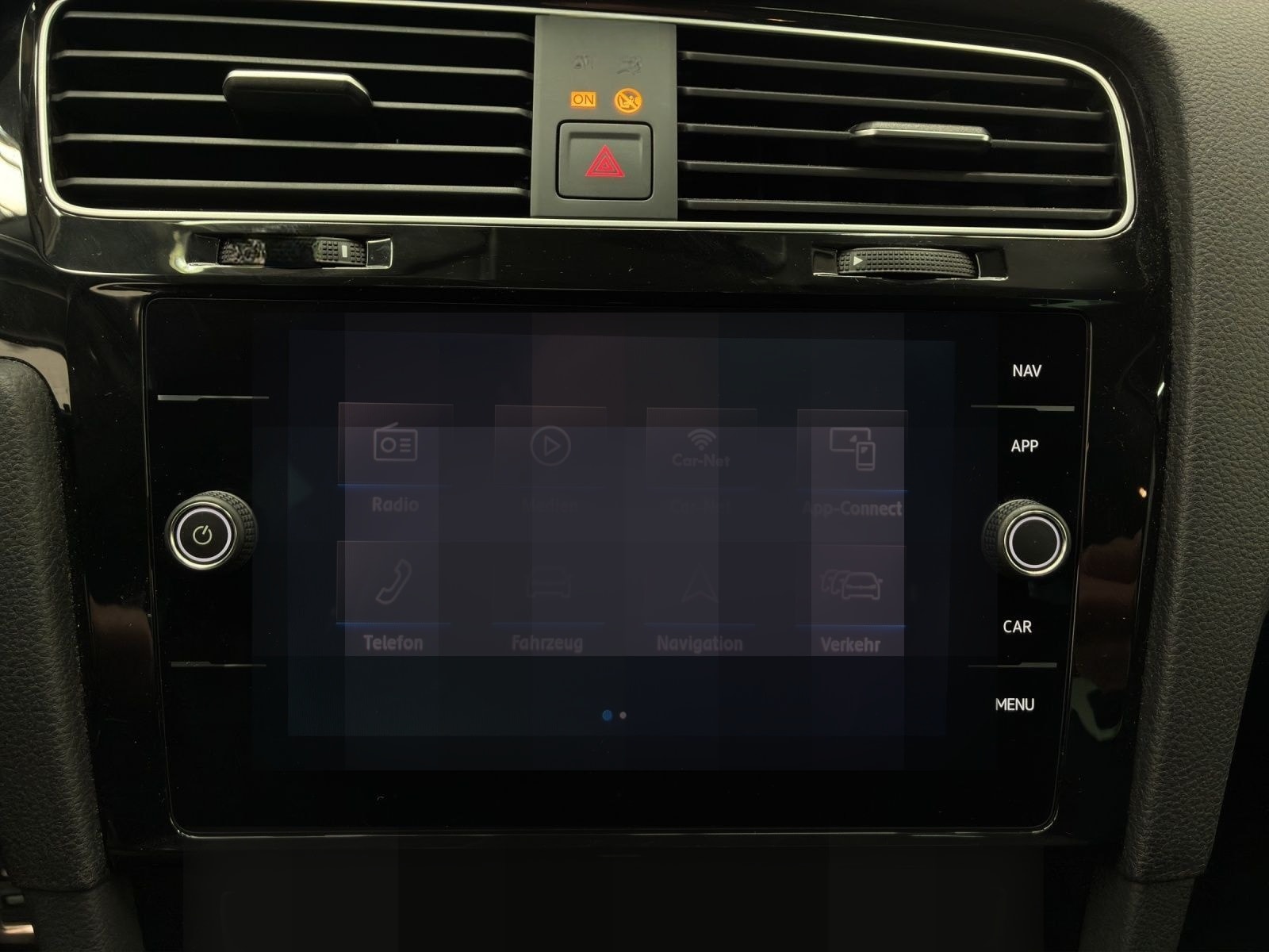 Volkswagen Golf 1.5 TSI DSG IQ.DRIVE PANO NAVI ACC PDC+ PRI foto 13