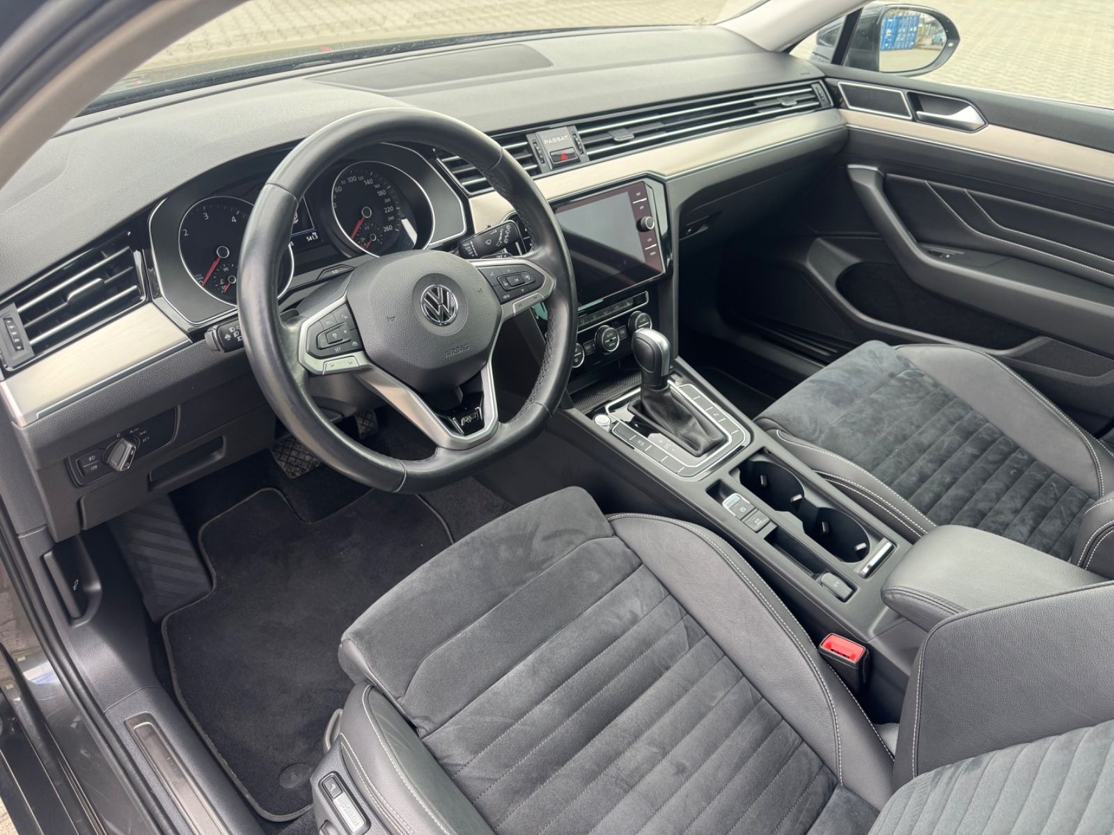 Volkswagen VW Passat R LINE*NAVI*MATRIX*R-KAM*ACC*ALCANTARA foto 11