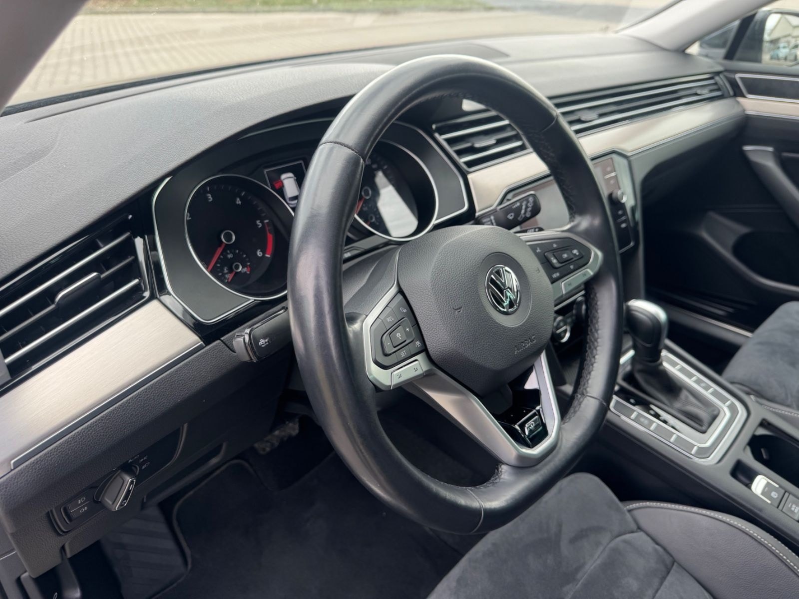 Volkswagen VW Passat R LINE*NAVI*MATRIX*R-KAM*ACC*ALCANTARA foto 12