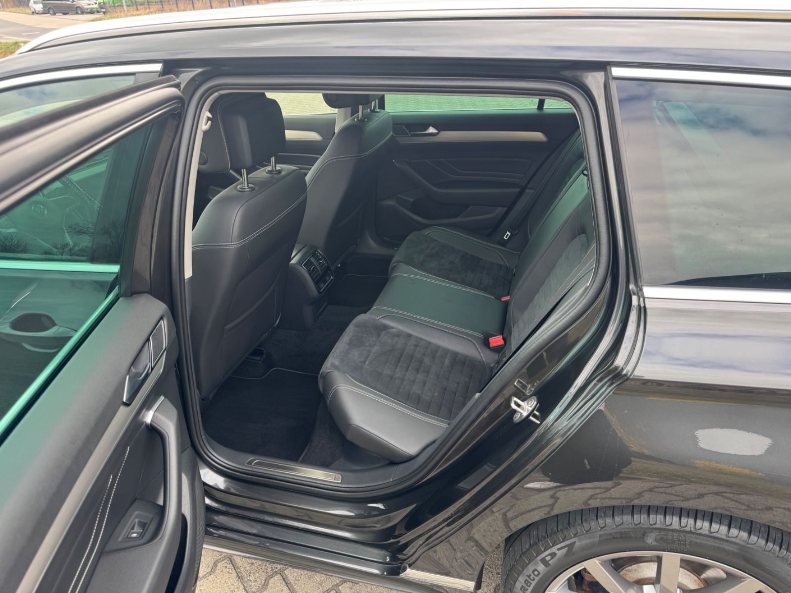Volkswagen VW Passat R LINE*NAVI*MATRIX*R-KAM*ACC*ALCANTARA foto 20