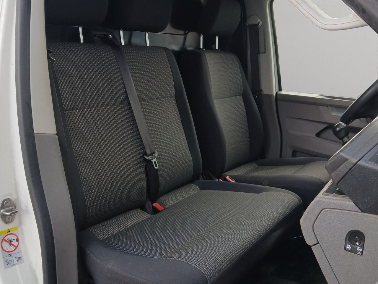 Volkswagen T6.1 Transporter Kasten 2.0 TDI KLIMA, AHK, PDC foto 19