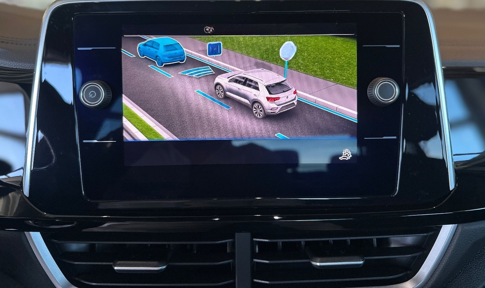 Volkswagen T-Roc R-Line/NAVI/KAMERA/TEMPOMAT/SHZ foto 16