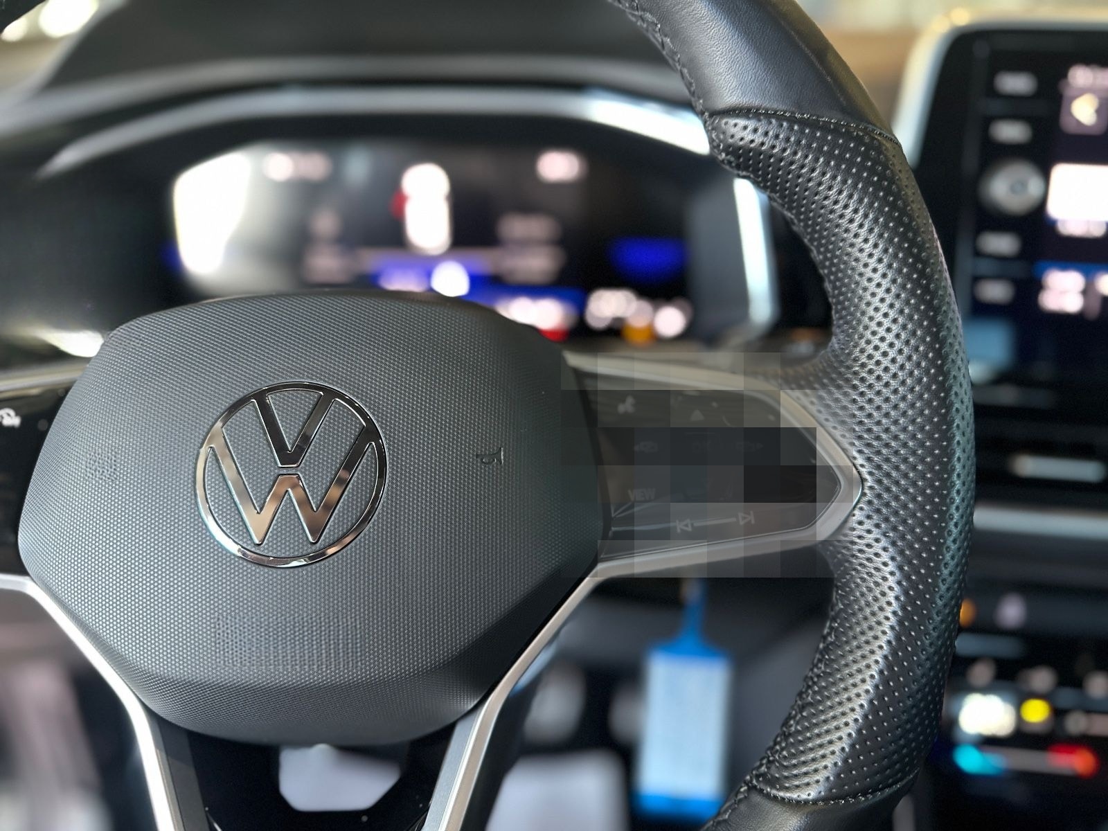 Volkswagen T-Roc R-Line/NAVI/KAMERA/TEMPOMAT/SHZ foto 17