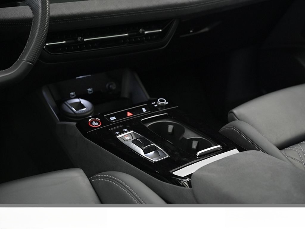 Audi SQ6 e-tron ACC HEADUP PANO B&O KEYLESS VIRTUAL D foto 15