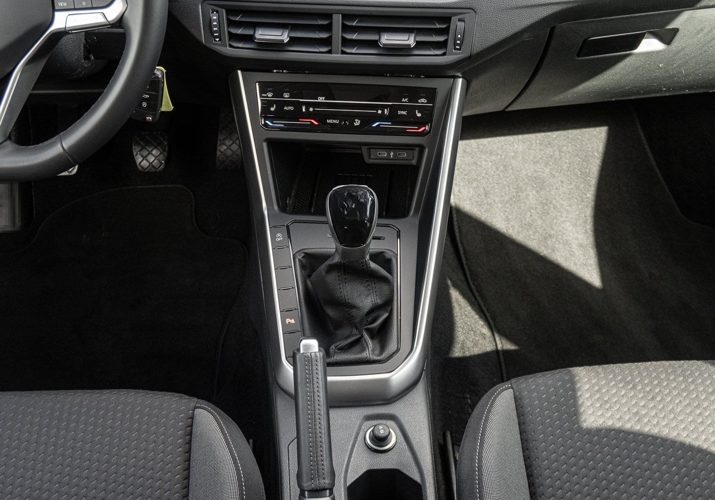 Volkswagen Taigo 1.0 TSI Life foto 14