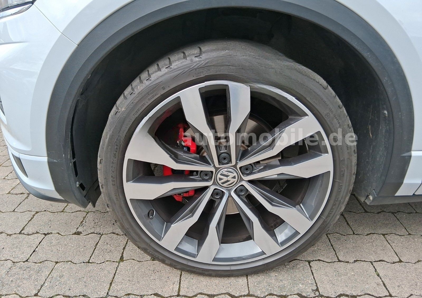 Volkswagen T-Roc Sport R-Line, Pano, 19Zoll, 1.Hand foto 24