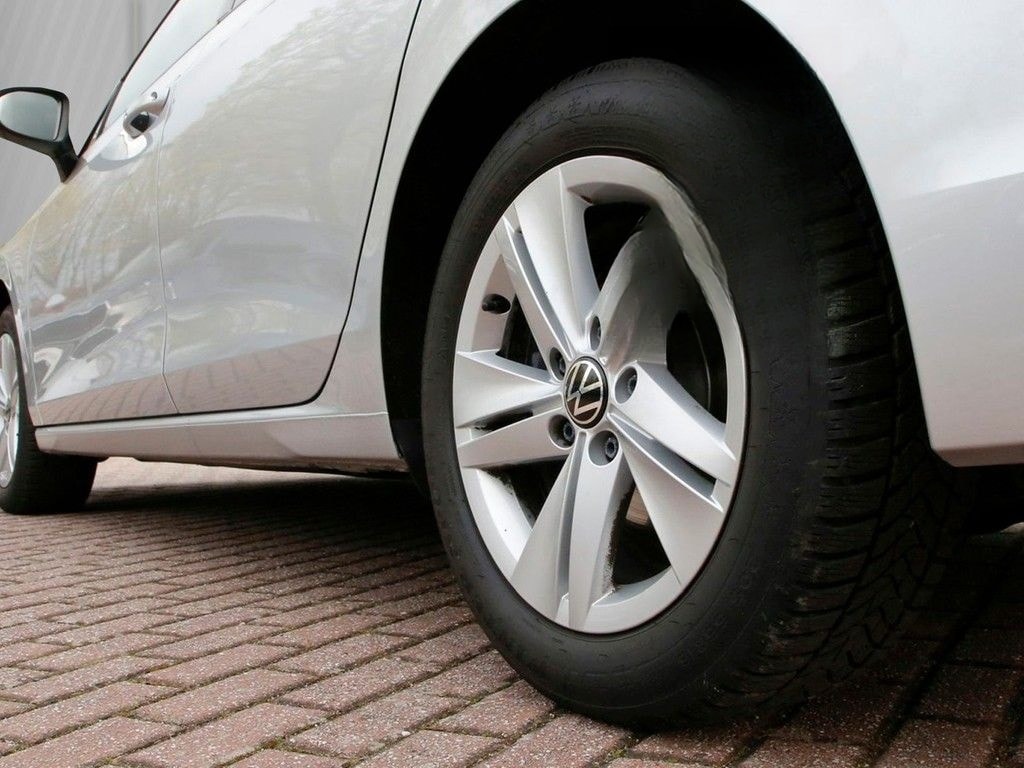 Volkswagen Golf Variant 2.0 TDI DSG Life 16" LM AHK NAVI LE foto 6