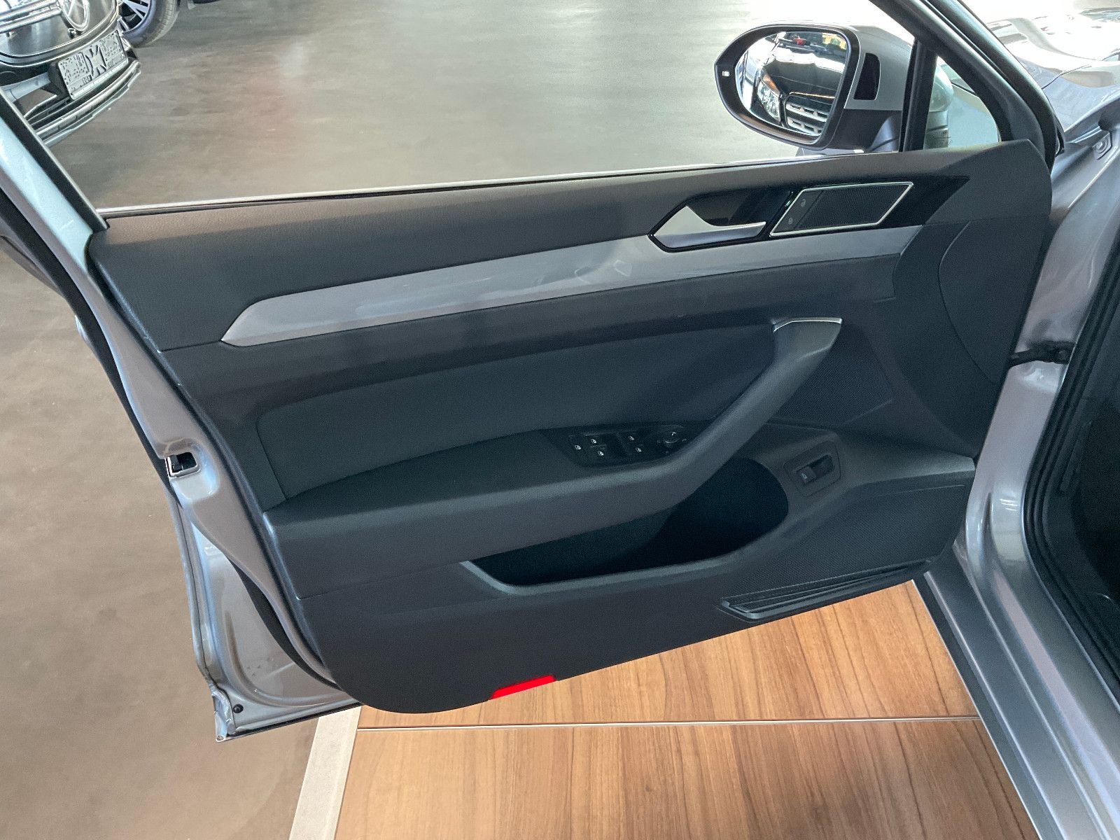 Volkswagen Passat Variant 2.0 TDI Business AHK/KAMERA/SPUR foto 11