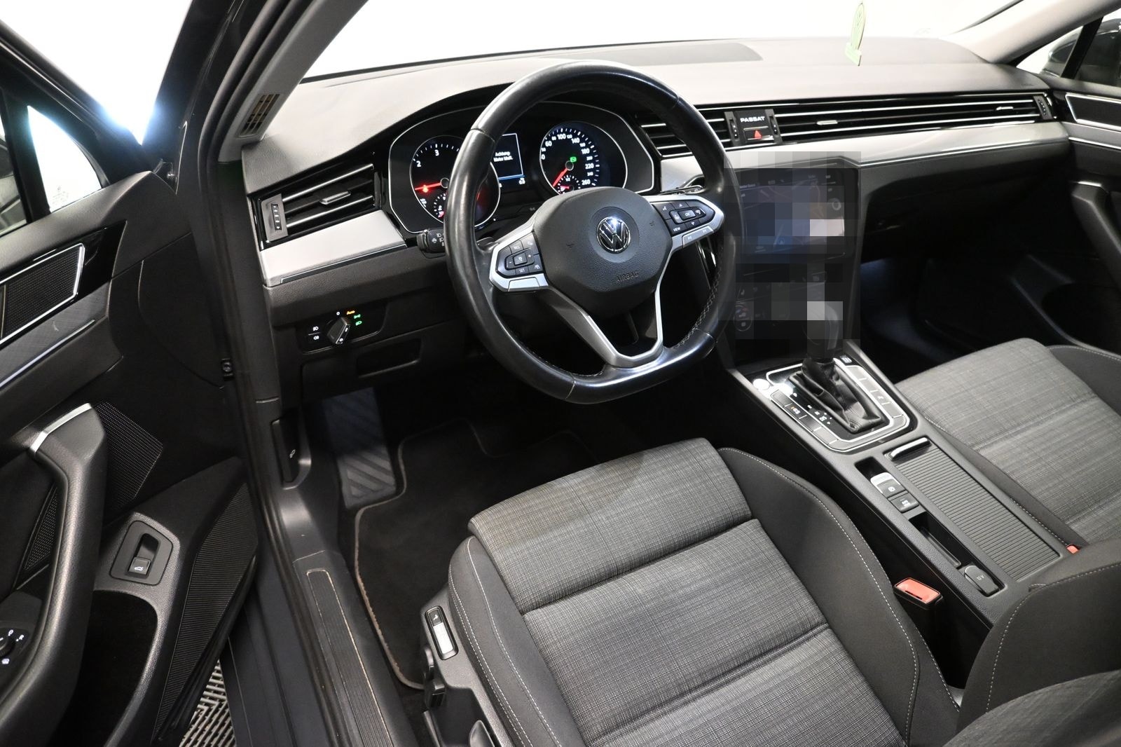 Volkswagen Passat Business *LED *AHK *ACC *RFK *MASSAGE foto 13