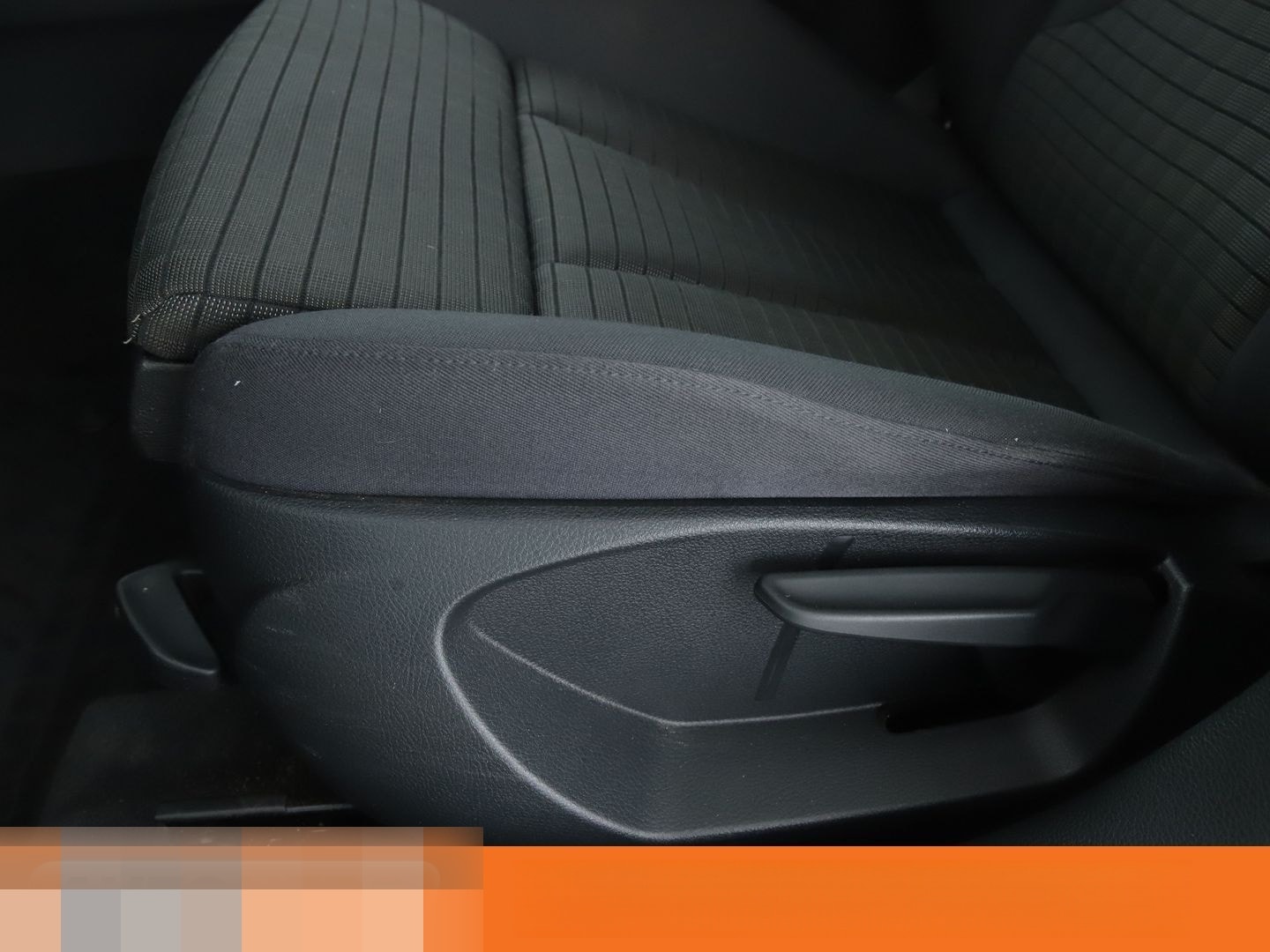 Audi A3 Limousine 1.6 TDI Sport Aut.*XENON*TEMPO*PDC* foto 25