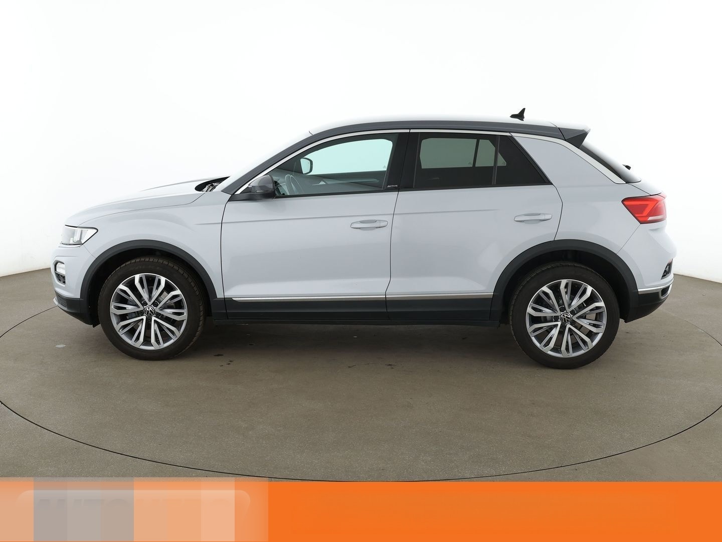 Volkswagen T-Roc 1.0 TSI Active*NAVI*ACC*SPUR*PDC*SHZ*KLIMA foto 3