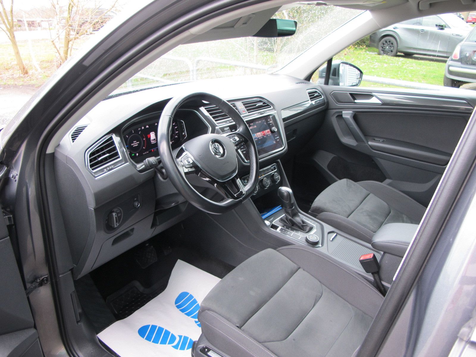 Volkswagen Tiguan Highline 4Motion Unfallfrei Scheckheft ! foto 2