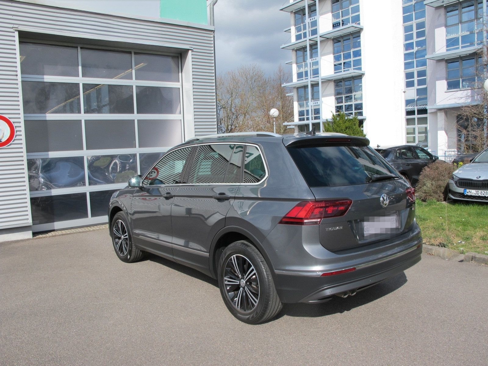 Volkswagen Tiguan Highline 4Motion Unfallfrei Scheckheft ! foto 6