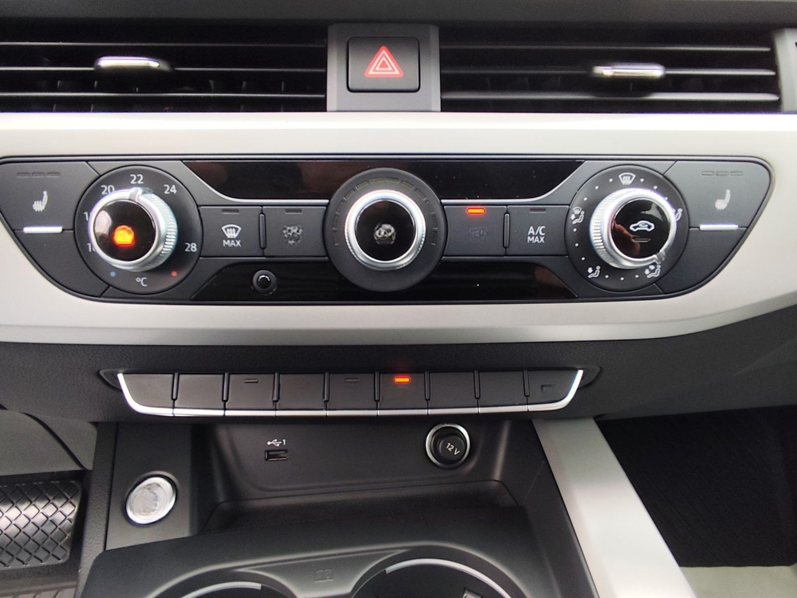 Audi A4 Avant 35 TFSI  S-tronic "S-line" 1.Hand* foto 22