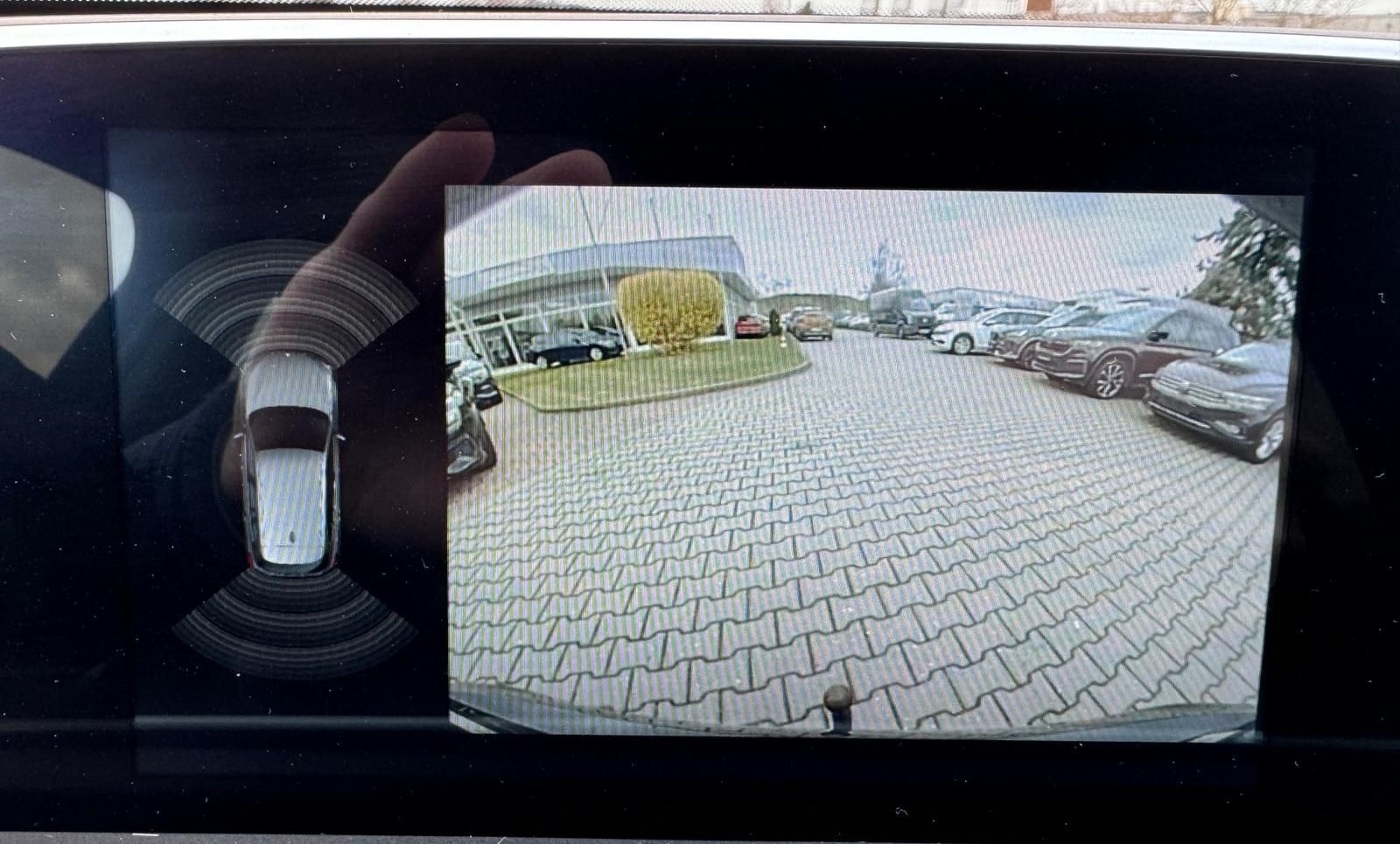 BMW X1  xDrive 20d M-SportPaket Leder Navi AHK PDC foto 13