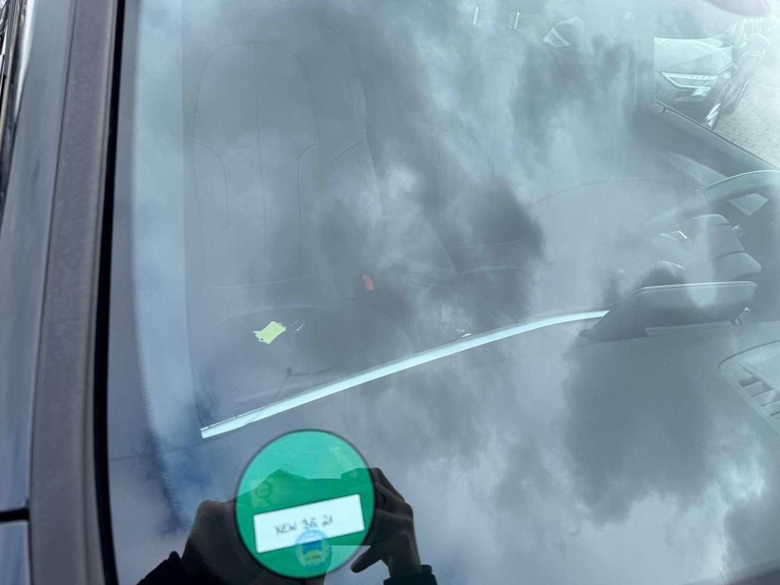 BMW X1  xDrive 20d M-SportPaket Leder Navi AHK PDC foto 17