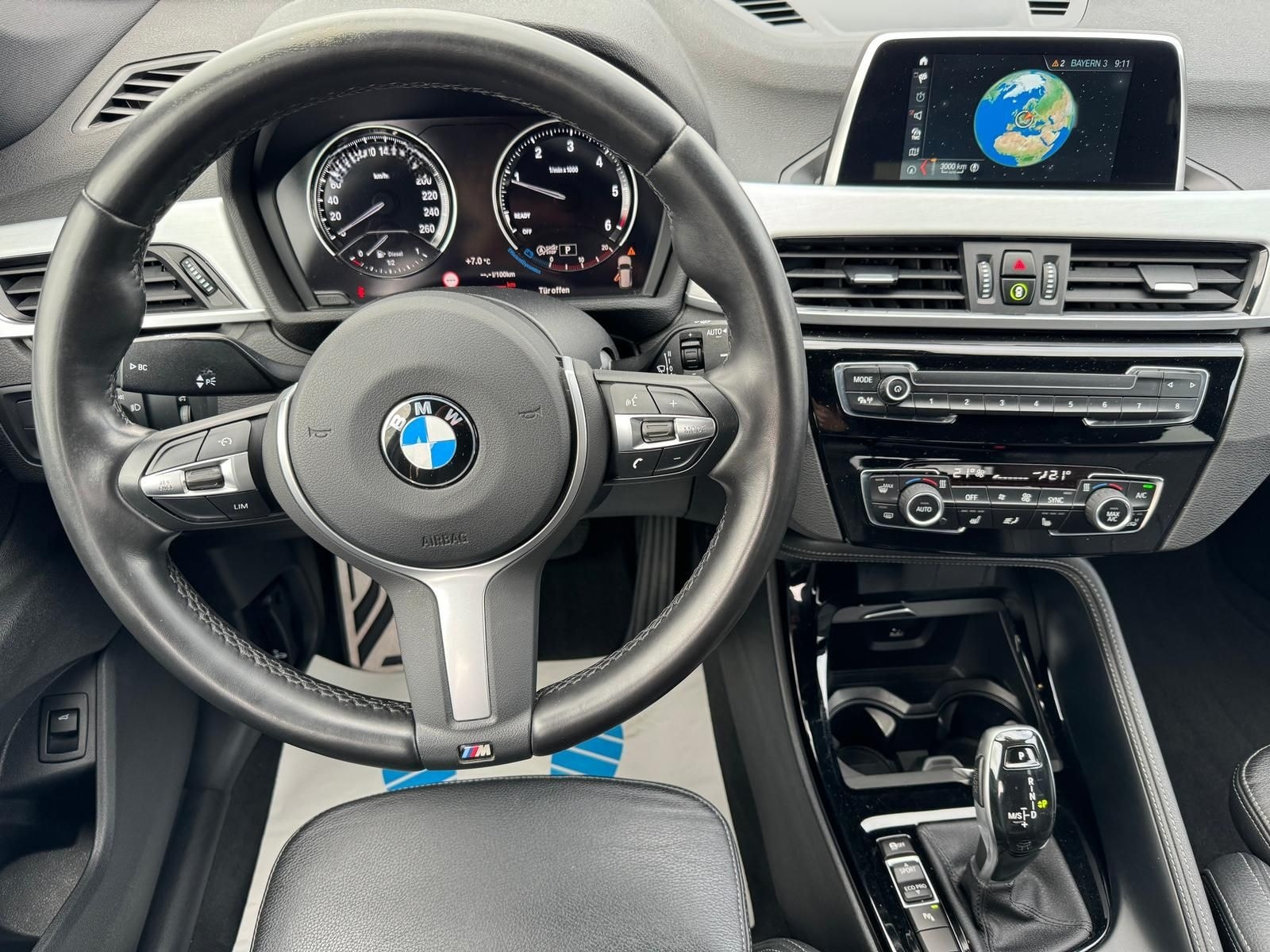 BMW X1  xDrive 20d M-SportPaket Leder Navi AHK PDC foto 7