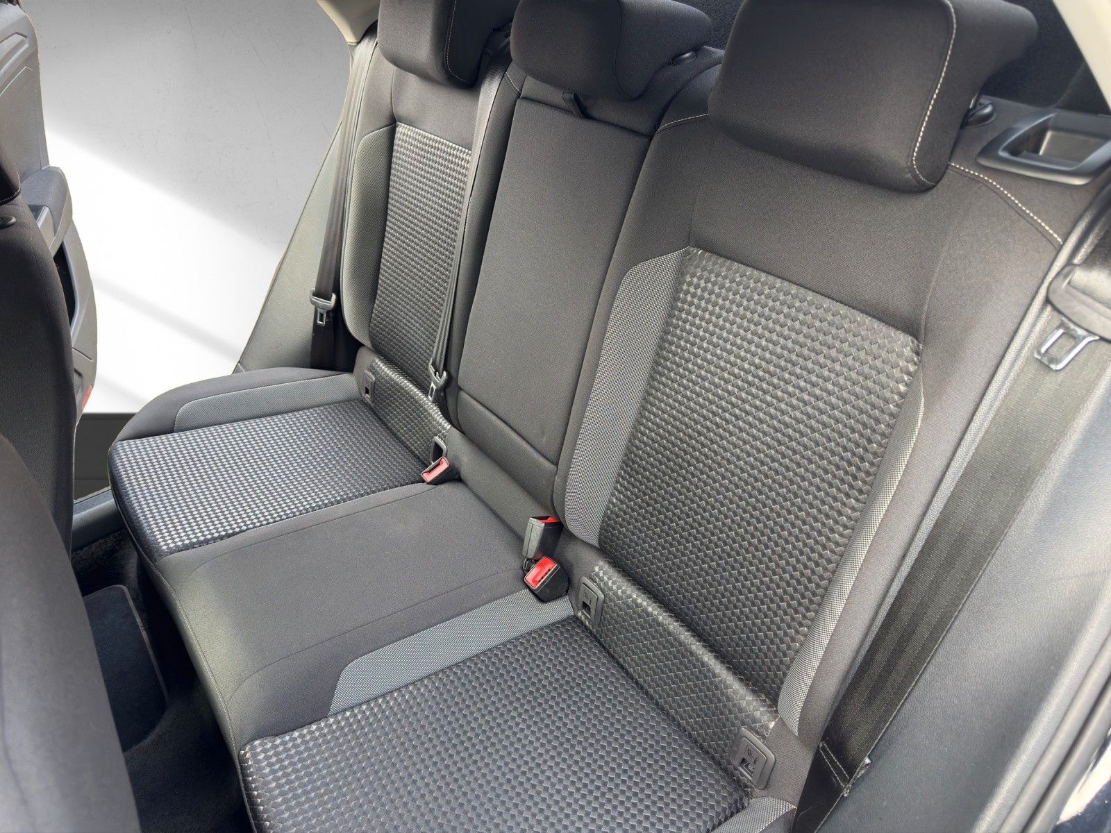 Volkswagen T-Roc 1.5 TSI R-Line,LED,e-Klappe,Winterp,19" foto 13