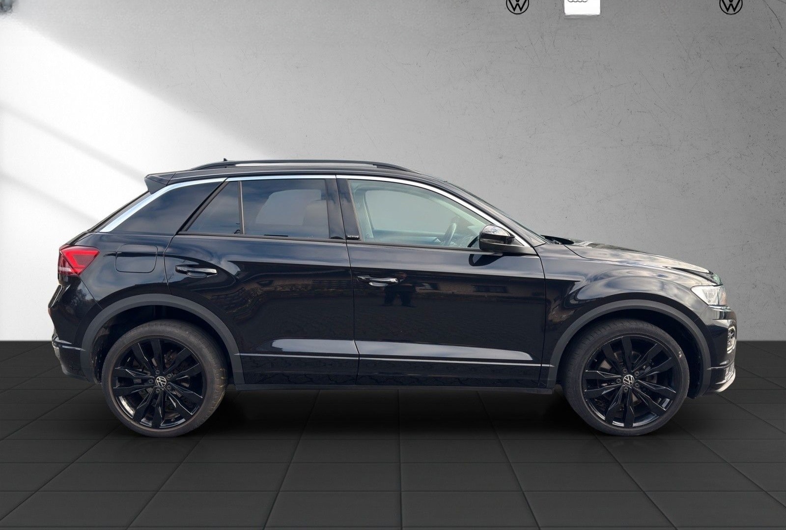 Volkswagen T-Roc 1.5 TSI R-Line,LED,e-Klappe,Winterp,19" foto 6