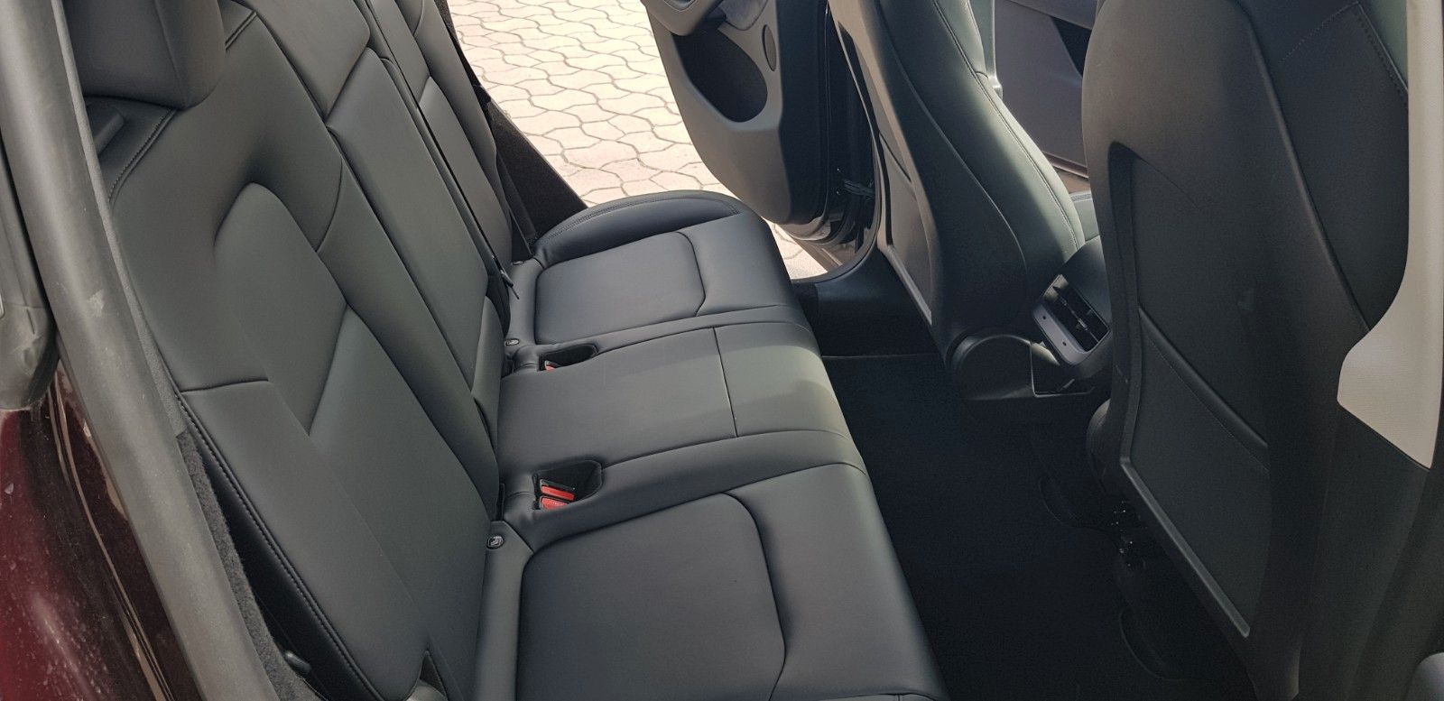 Tesla Model Y Long Range Dual AWD foto 7