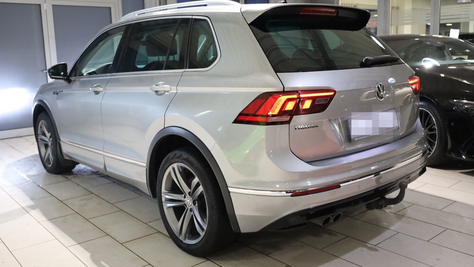 Volkswagen Tiguan R-LINE 4Motion foto 4