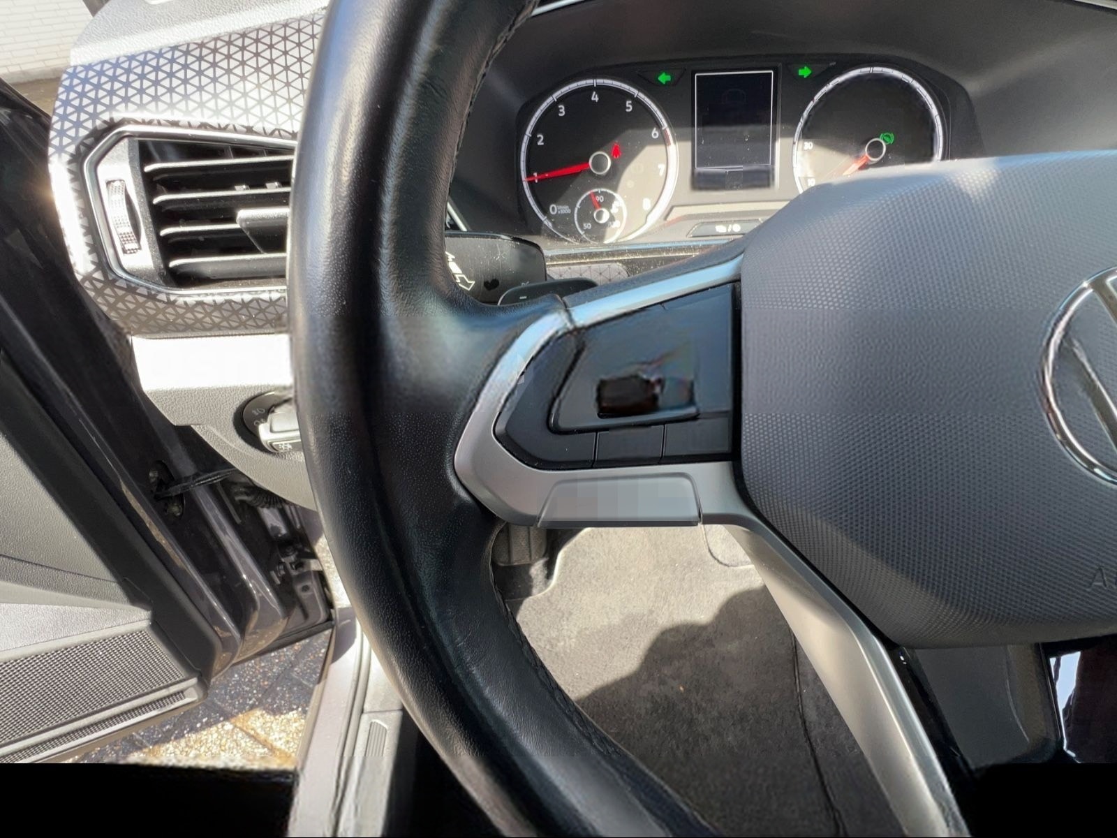 Volkswagen T-Cross Style DSG SHZ LED ACC Tempomat Kamera BT foto 17