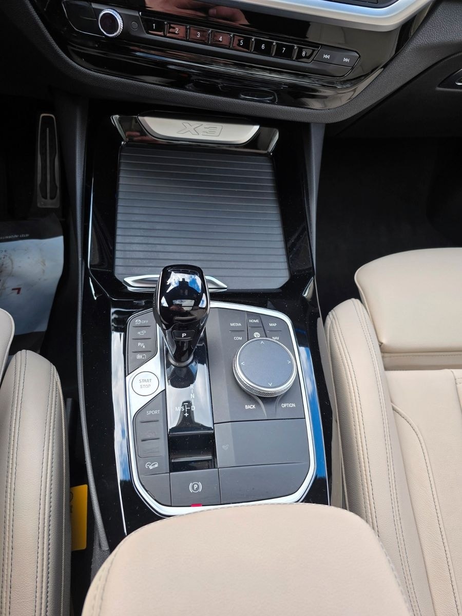 BMW X3 xDrive 30 e M Sport PANO 360 HUD AHK LASER foto 16