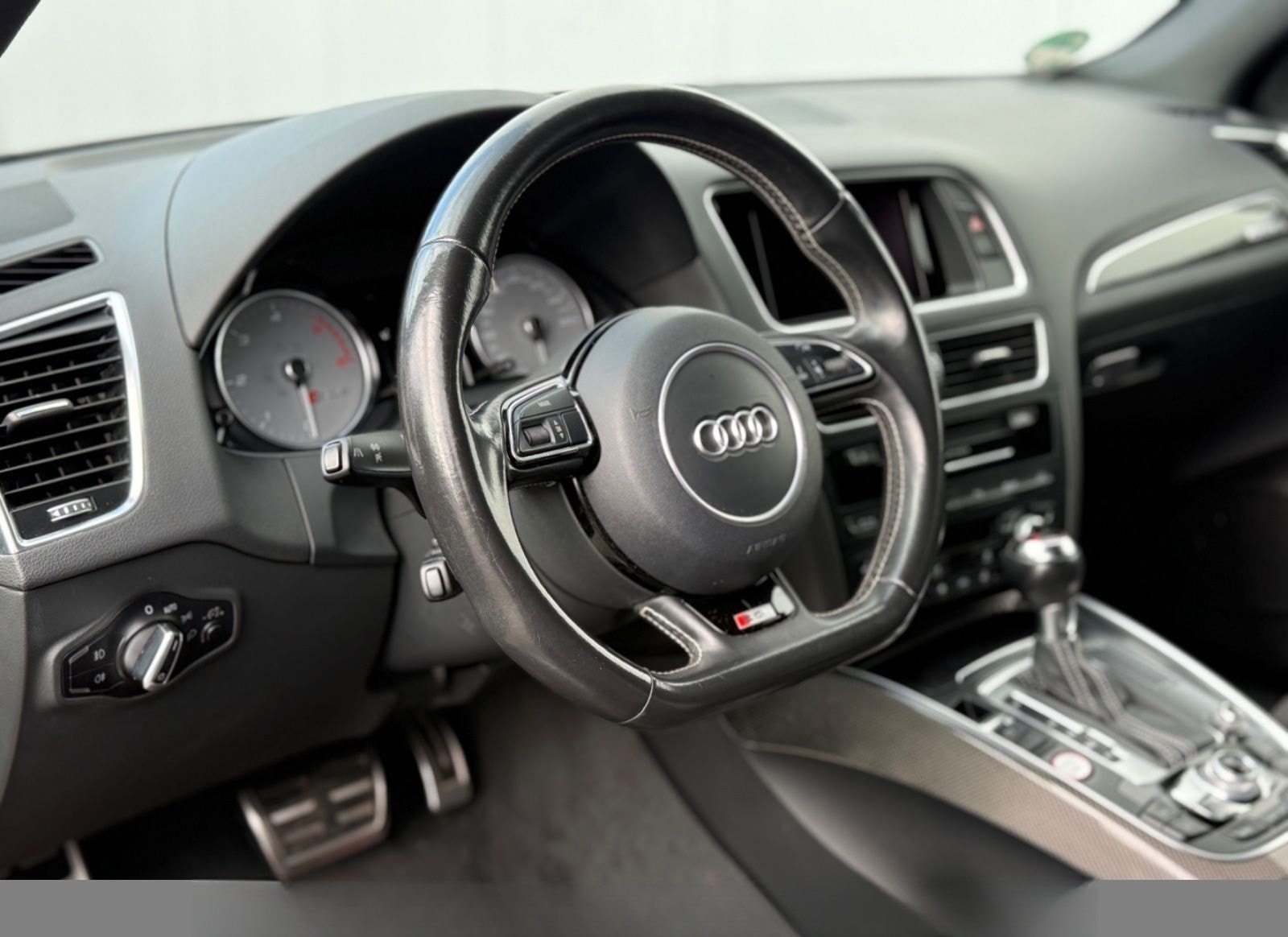 Audi SQ5 3.0 TDI competition quattro Service foto 14