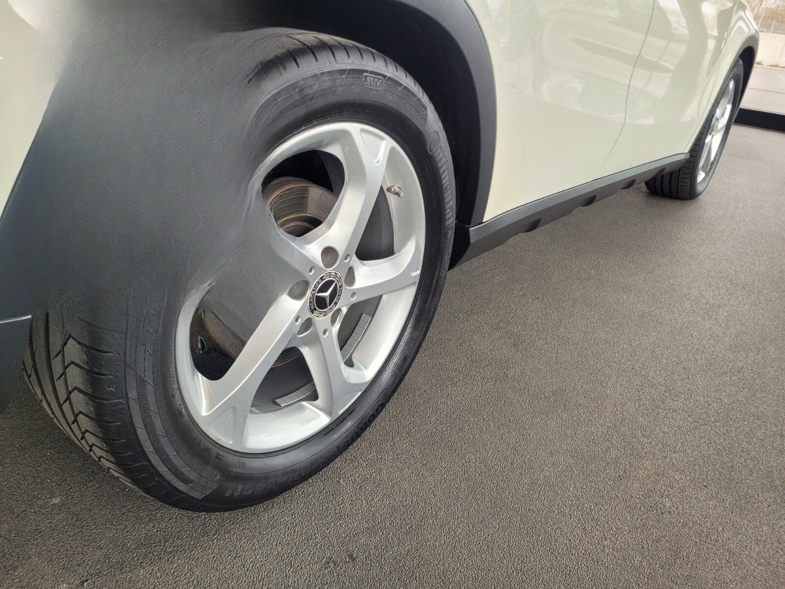 Mercedes-Benz GLA 250 4M URBAN TWA NAVI PANO LED RFK SPIEGEL.P foto 5