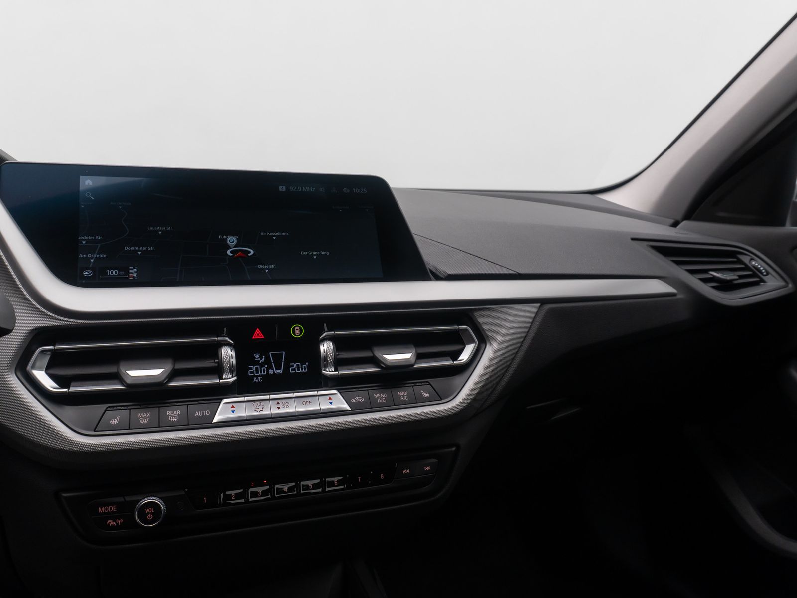 BMW 118d GeschwindigReg PDC DAB LED CockpitPro WLAN foto 21