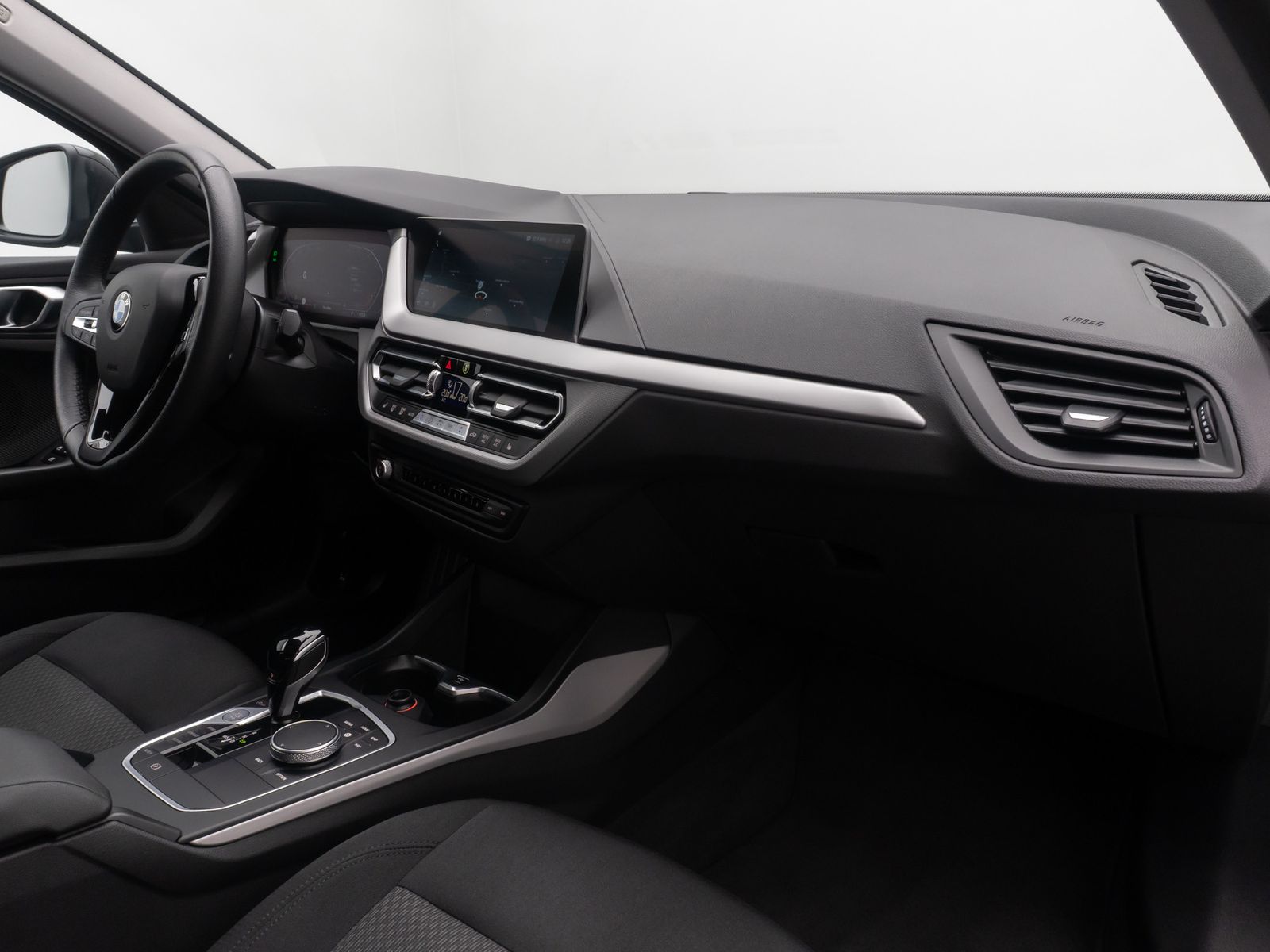 BMW 118d GeschwindigReg PDC DAB LED CockpitPro WLAN foto 23