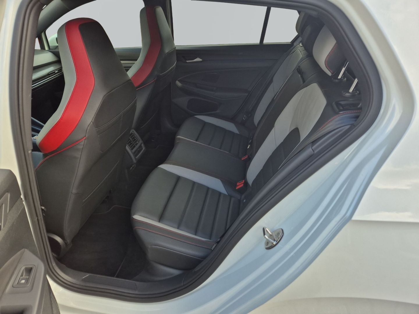 Volkswagen Golf GTI Clubsport DSG Leder Panorama Matrix CAM foto 12