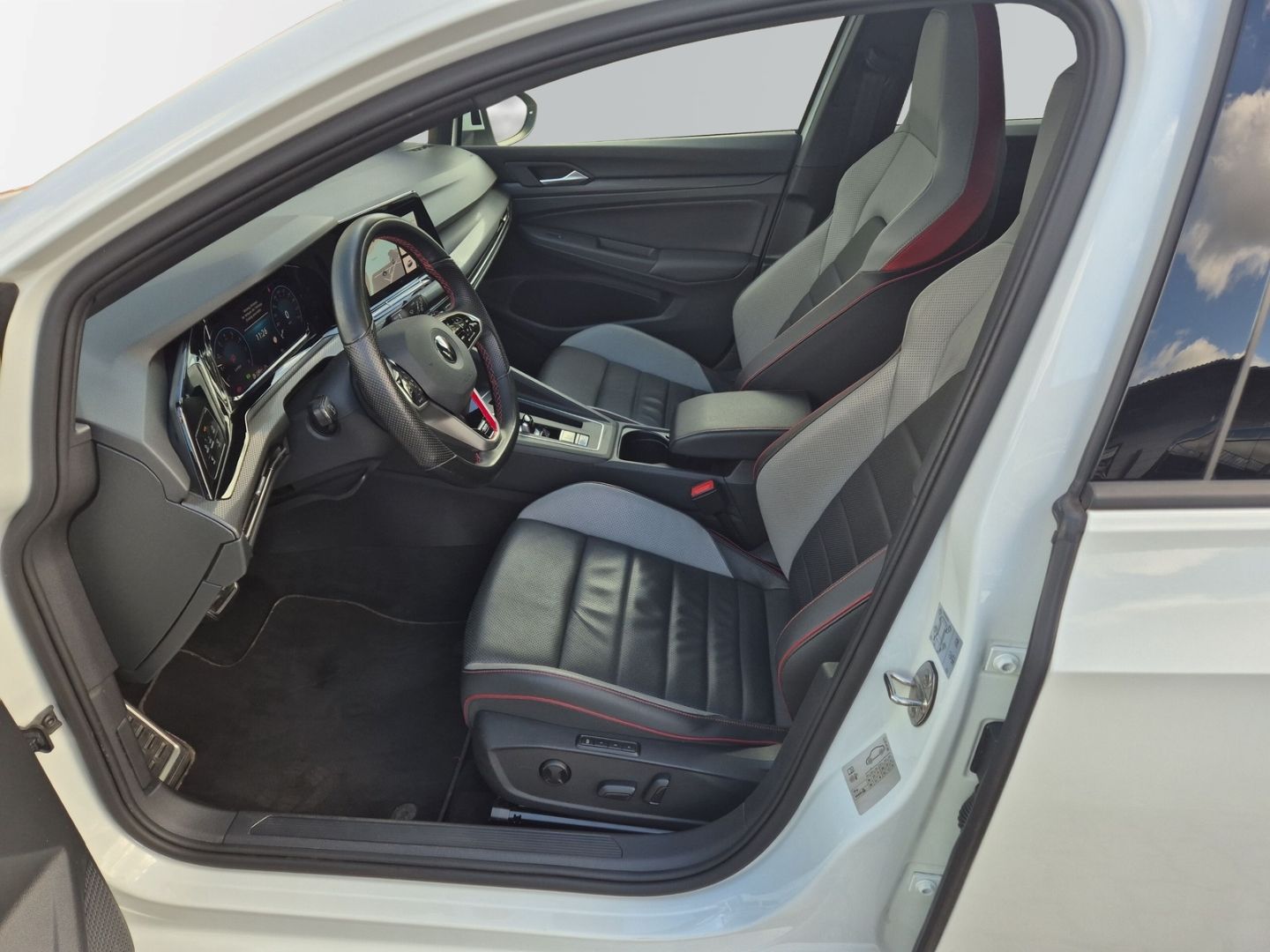 Volkswagen Golf GTI Clubsport DSG Leder Panorama Matrix CAM foto 3