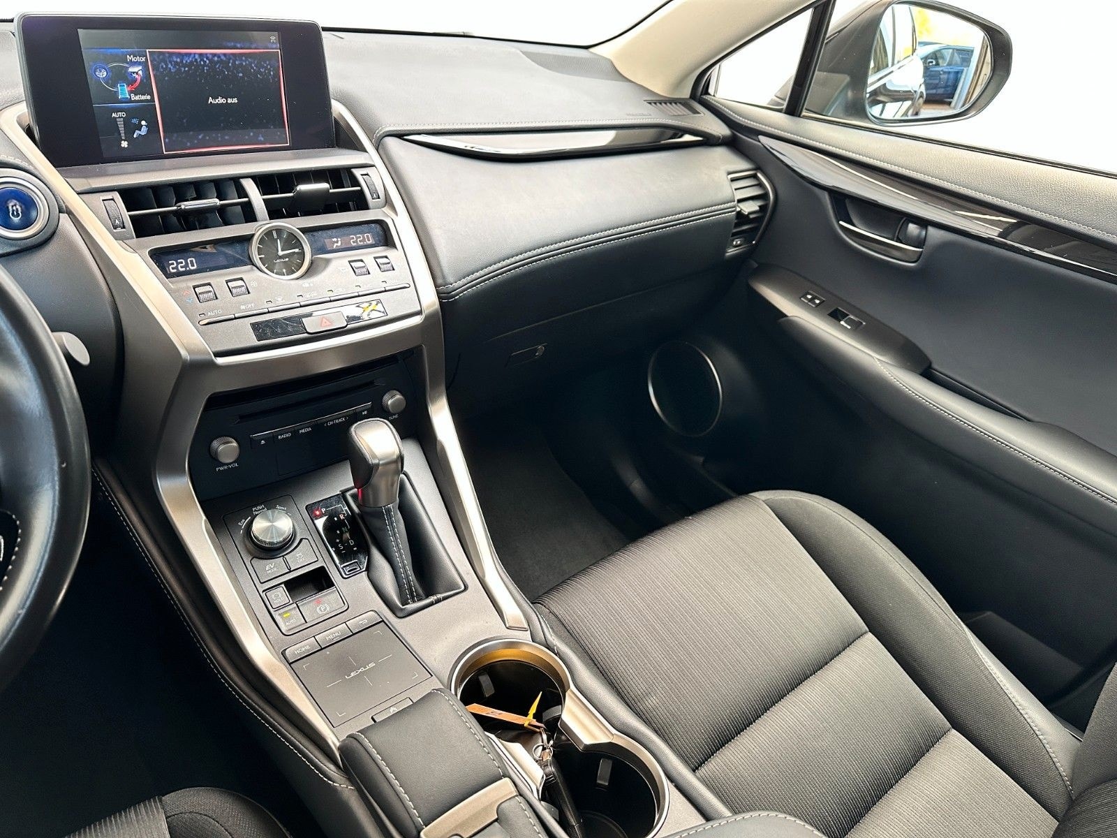 Lexus NX 300 | 2.5 Hybrid | 300h | Kamera | Automatik foto 15