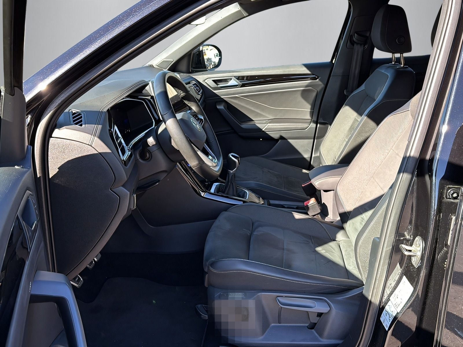 Volkswagen T-ROC R-Line 1.0TSI +LED+KAMERA+ACC+BUSINESS+DAB foto 6