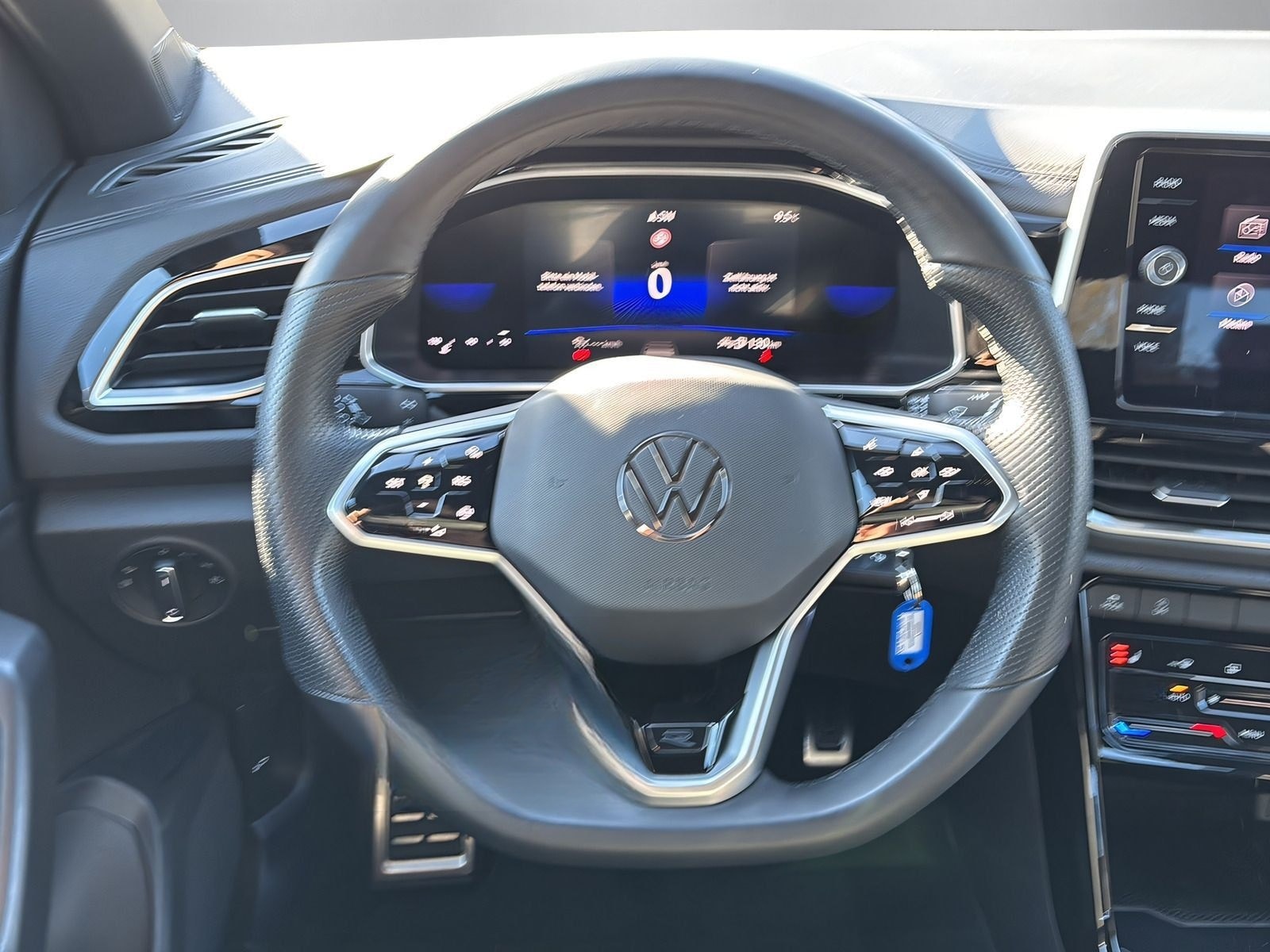 Volkswagen T-ROC R-Line 1.0TSI +LED+KAMERA+ACC+BUSINESS+DAB foto 8