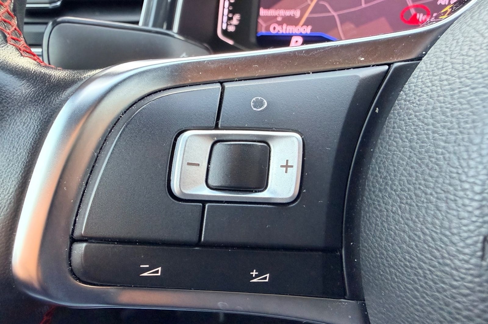 Volkswagen T-Roc Sport*LED*2.Hand*ACC*AID*Leder* foto 13