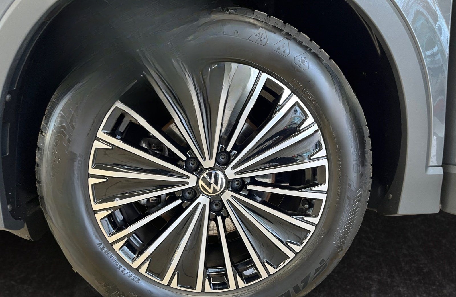 Volkswagen Tiguan Life 1.5 eTSI DSG FernlichtAssist AHK ACC foto 15