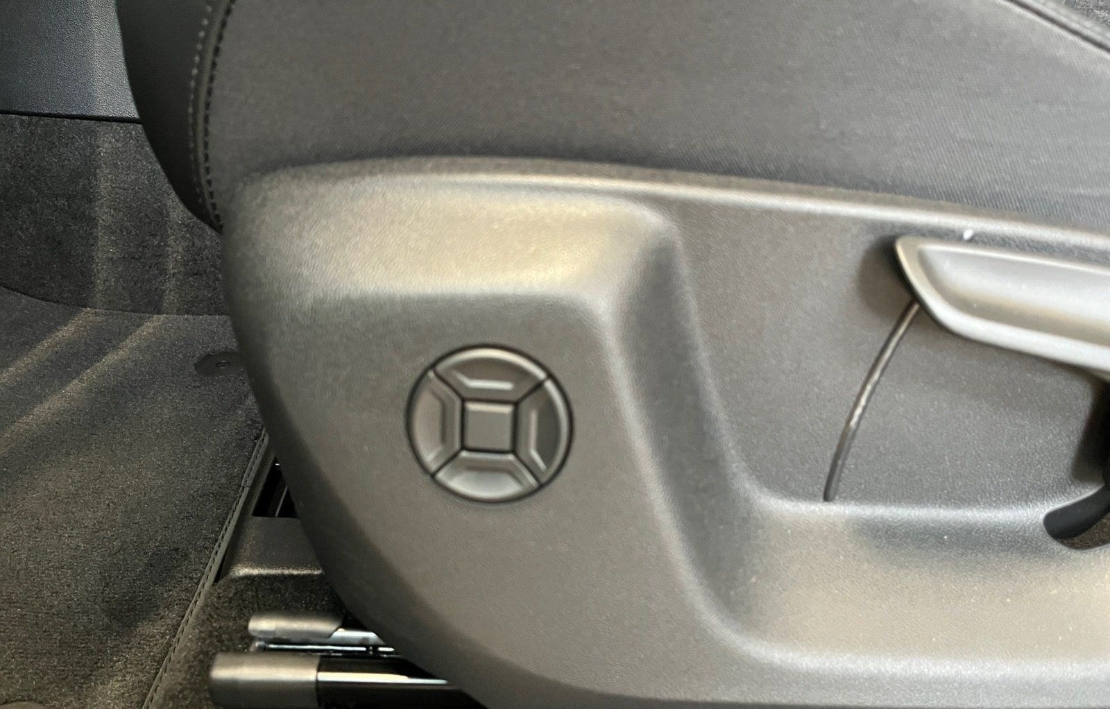 Volkswagen Tiguan Life 1.5 eTSI DSG FernlichtAssist AHK ACC foto 23