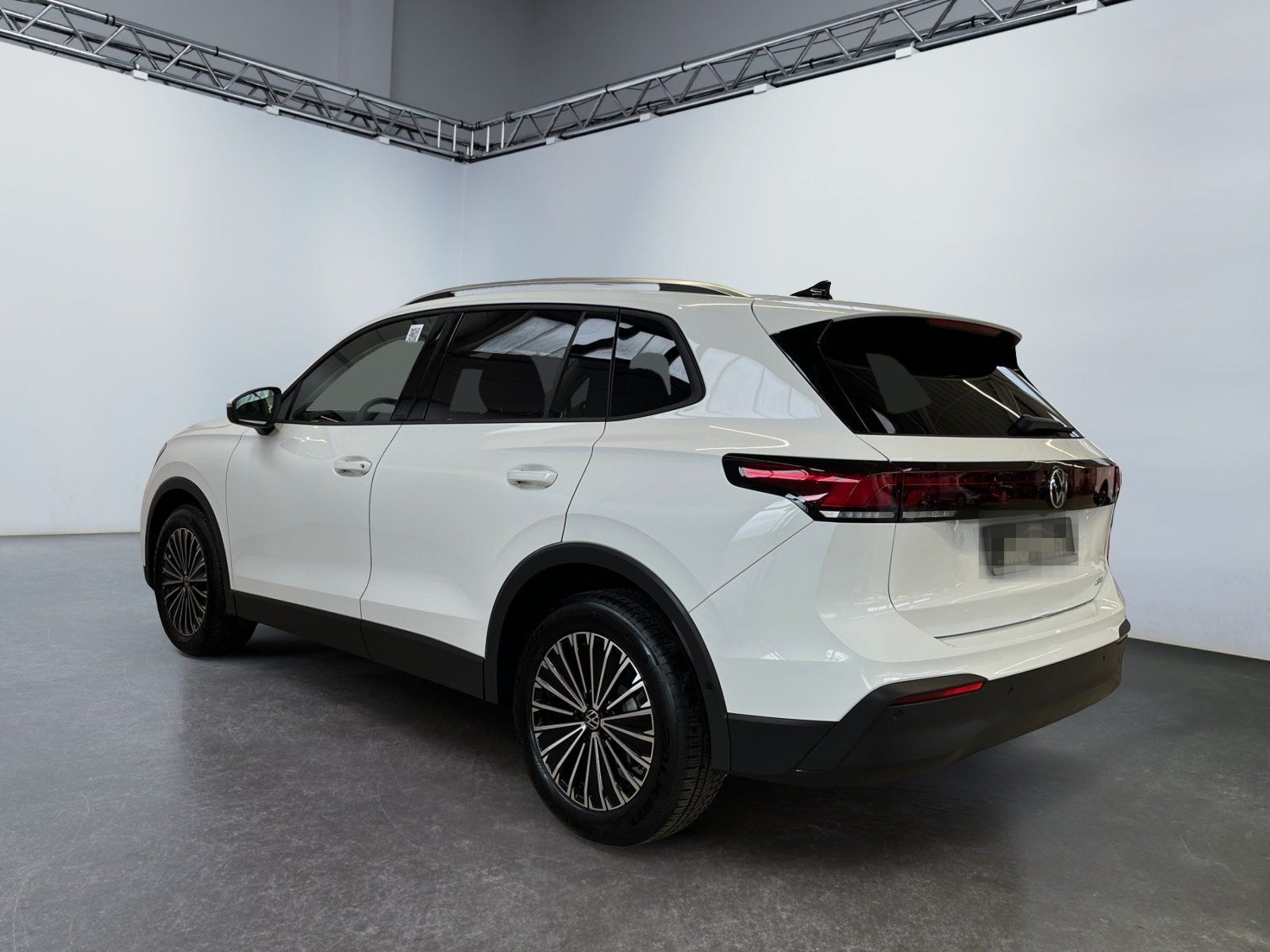 Volkswagen Tiguan Life 1.5 eTSI DSG 360°KAM Heckklappe Elek foto 4