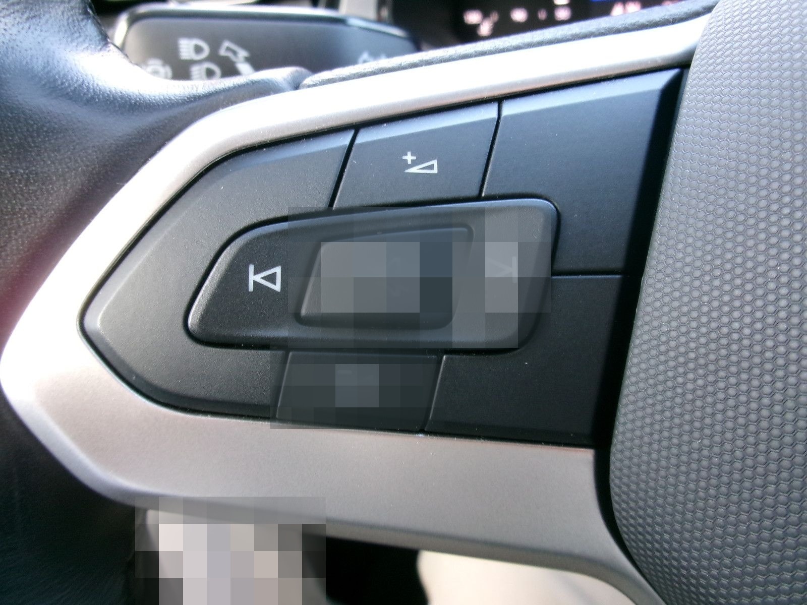 Volkswagen T-Roc  1.0 TSI Life Navi SHZ PDC DAB+ LED APP foto 13