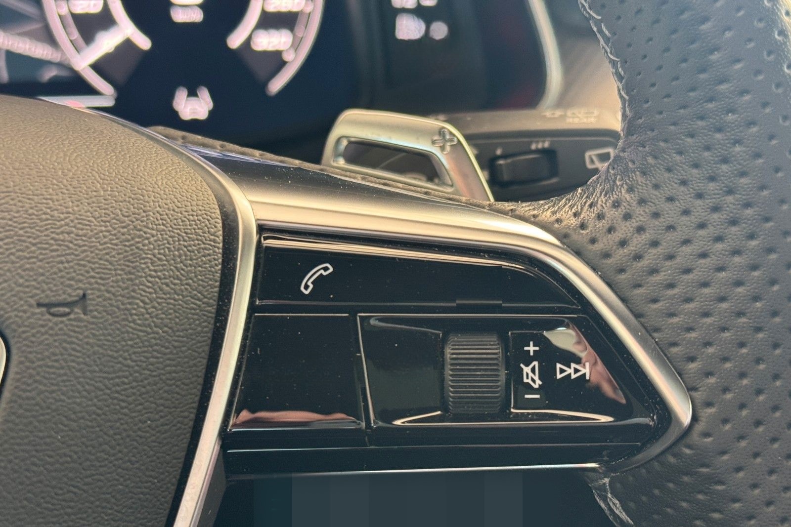 Audi RS6Avant4.0TFSI quattro/PANO/AHK/B&O/MwstVAT foto 14