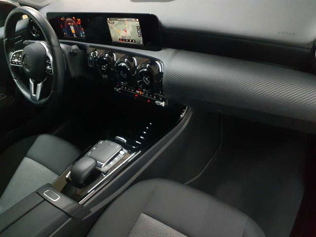 Mercedes-Benz A 250 e 8G-BusiP MBUX KAM SHZ foto 12