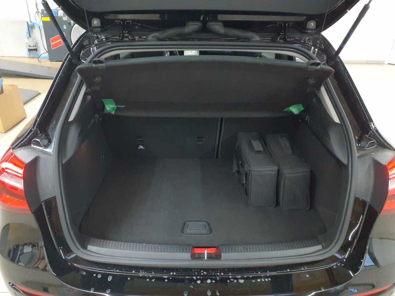 Mercedes-Benz A 250 e 8G-BusiP MBUX KAM SHZ foto 9