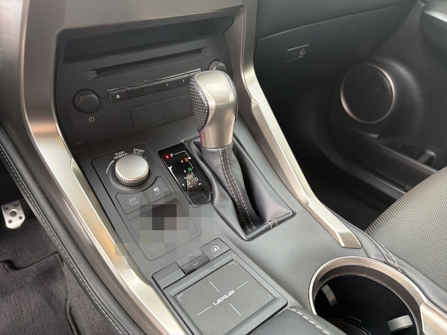 Lexus NX 300h E-Four F-Sport+Navi+Schiebedach+Sitzhzg+ foto 17