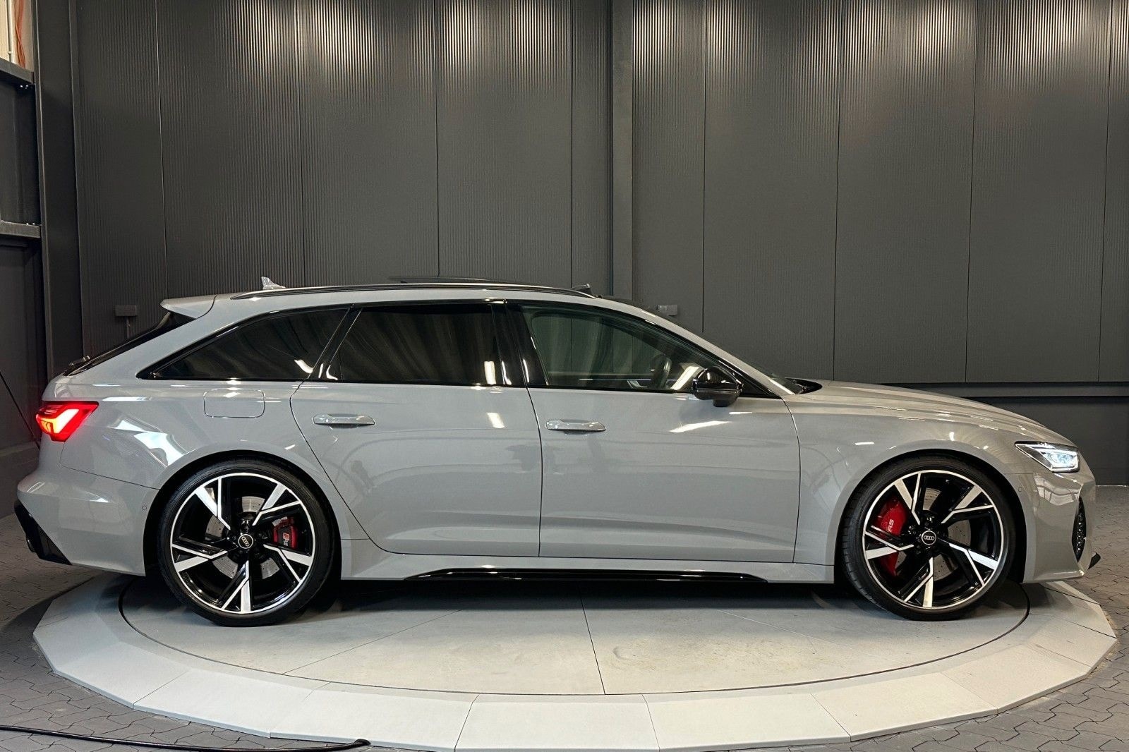 Audi RS6 Avant 4.0 TFSI quattro*Dynamik*PANORAMA*B&O* foto 6