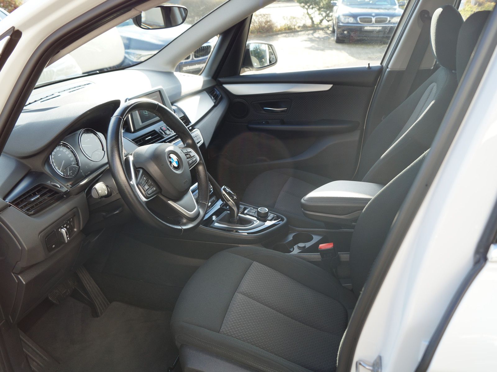 BMW 218 Active Tourer d Aut. Advantage foto 7