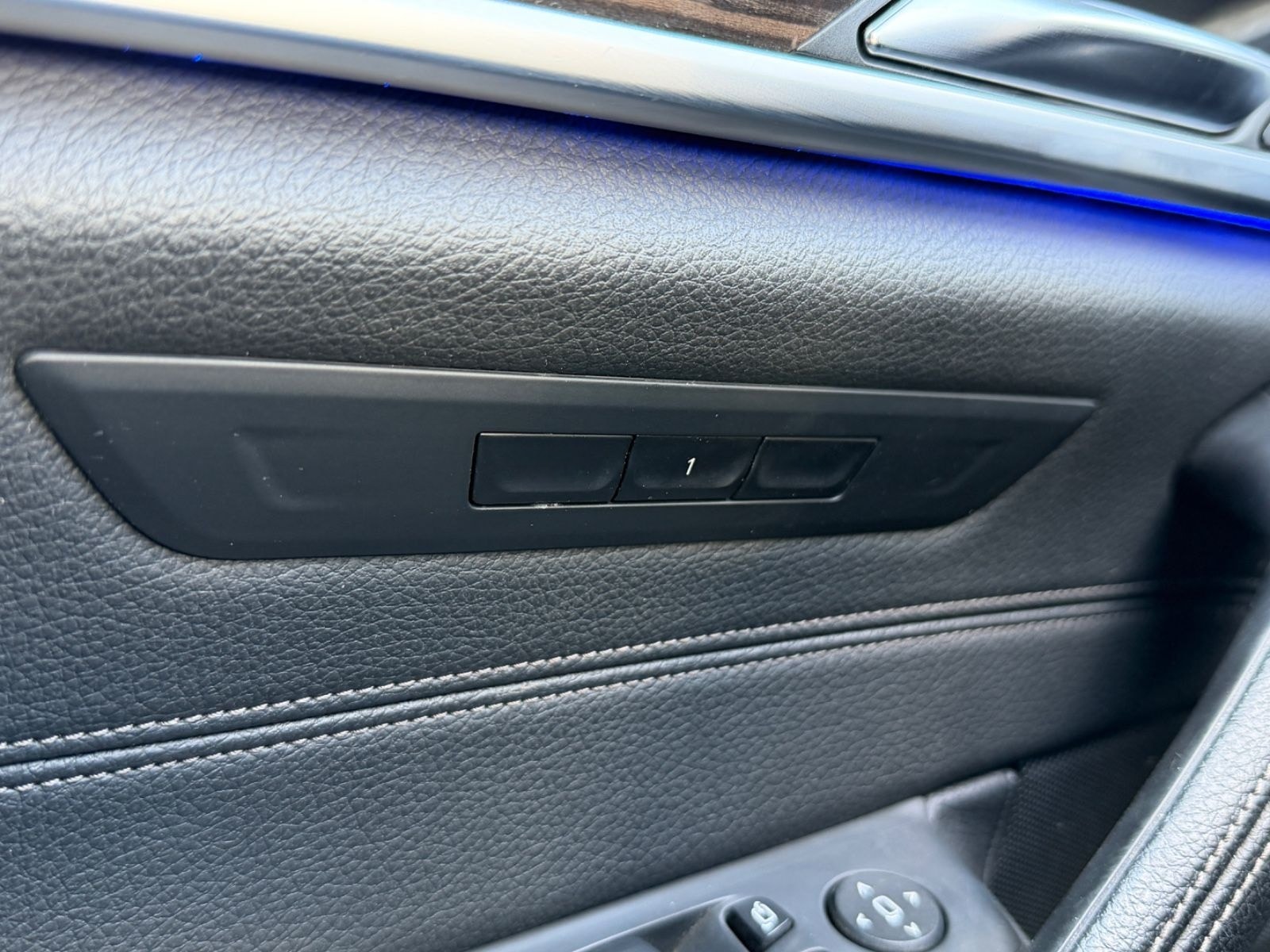 BMW 520 d Lim. Luxury Line LED/VirtualCock/Leder/AHK foto 19